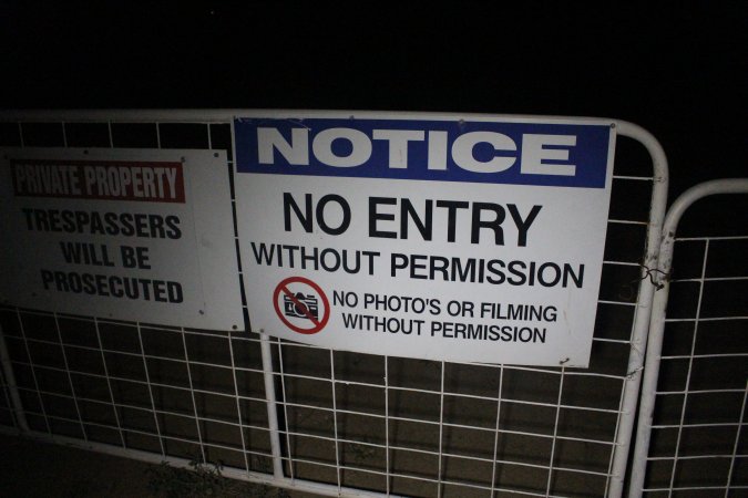'No Entry' sign