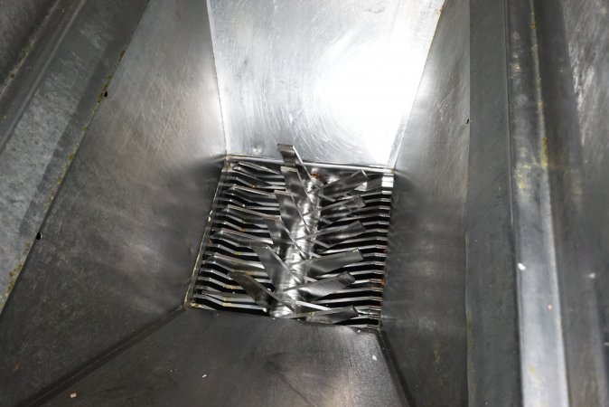 Macerator blades