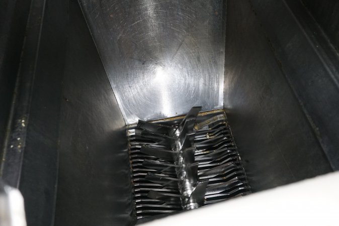 Macerator blades