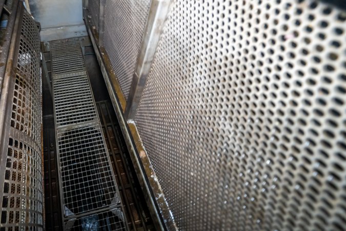 Walkway inside gas chamber