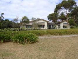 PoultryFarmsAustralia.com.au listing photo - http://www.poultryfarmsaustralia.com.au/property-past-details/vic/boneo/90.html - Captured at Toru Farm, Boneo VIC Australia.