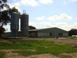 PoultryFarmsAustralia.com.au listing photo - http://www.poultryfarmsaustralia.com.au/property-past-details/vic/lethbridge/23.html - Captured at Unknown broiler farm, Lethbridge VIC Australia.