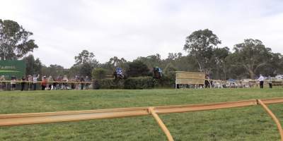 Oakbank Easter Carnival - Captured at SA.