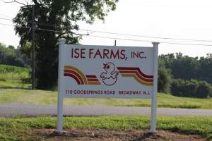 Outside of Ise Farms 2019 - Captured at Ise America, Asbury NJ United States.